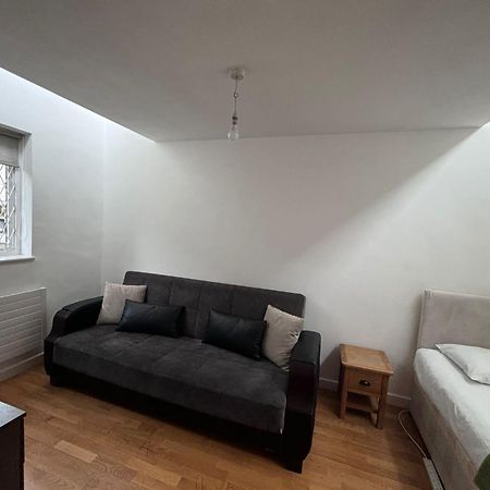 Appartement Entire Flat In Euston-Kings Cross à Londres Extérieur photo